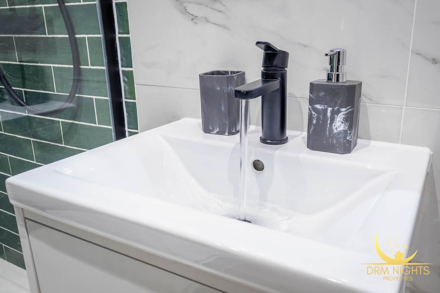 Modern 1-Bedroom Apartment In Leeds City Centre Sleeps 2 Central Station Екстер'єр фото